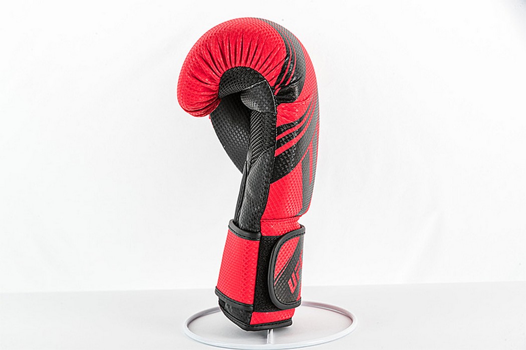 Боксерские перчатки UFC PRO Performance Rush Red,14oz 1050_700